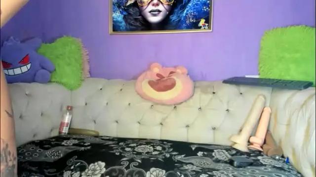 Image 2 of amydelahoz Stream on Chaturbate on 2 months ago