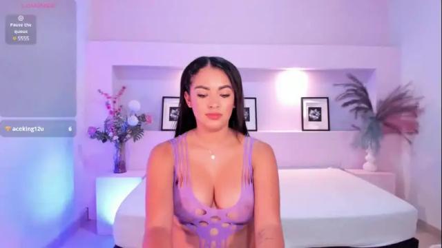 Image 7 of amyjohnsonn Stream on Chaturbate on 4 months ago