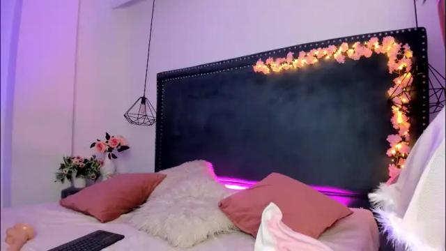 Image 8 of amymasson Stream on Chaturbate on 26 days ago