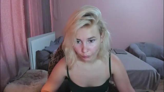 Image 3 of amymilson Stream on Chaturbate on 5 months ago