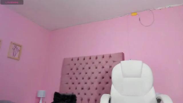 Image 7 of amyolimpo Stream on Chaturbate on 13 months ago