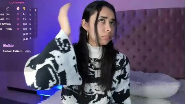 Image 3 of amyolimpo Stream on Chaturbate on 28 days ago