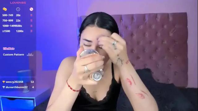 Image 8 of amyolimpo Stream on Chaturbate on 23 days ago