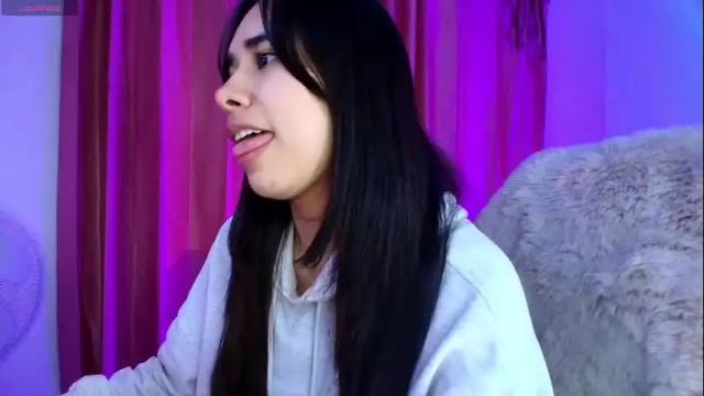 Image 3 of amyolimpo Stream on Chaturbate on 2 months ago