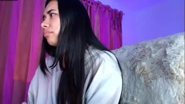 Image 3 of amyolimpo Stream on Chaturbate on 24 days ago