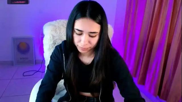 Image 11 of amyolimpo Stream on Chaturbate on 2 days ago