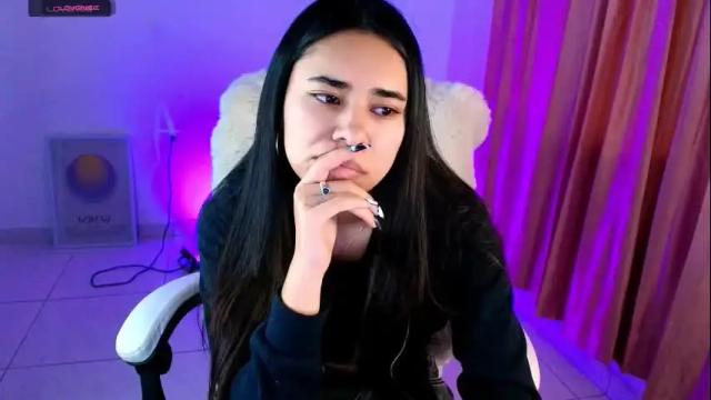 Image 2 of amyolimpo Stream on Chaturbate on 2 days ago