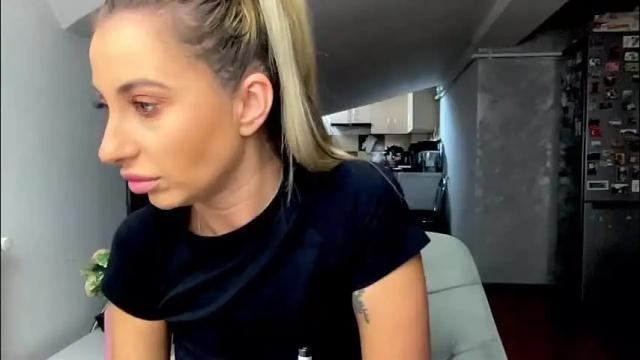 Image 11 of amyroberta92 Stream on Chaturbate on 26 days ago