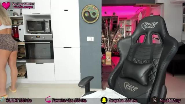 Image 6 of amysuperheroes Stream on Chaturbate on 24 days ago