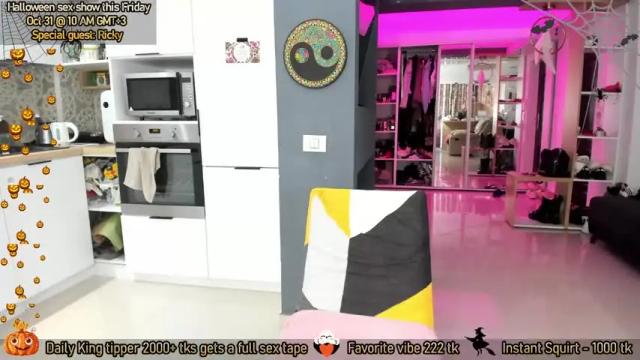 Image 3 of amysuperheroes Stream on Chaturbate on 4 days ago