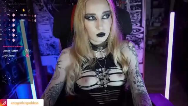 Image 3 of amywhitenessxx Stream on Chaturbate on 3 months ago