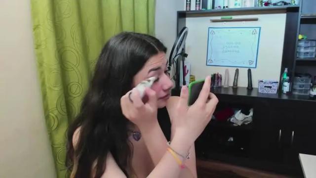 Image 2 of amywhitexxd Stream on Chaturbate on 21 months ago