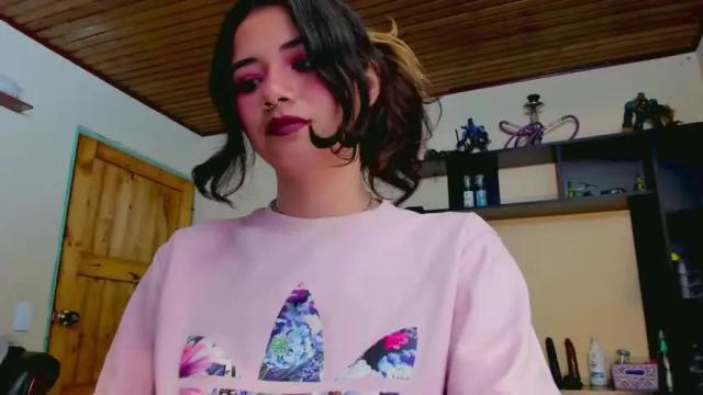 Image 2 of amywhitexxd Stream on Chaturbate on 21 months ago