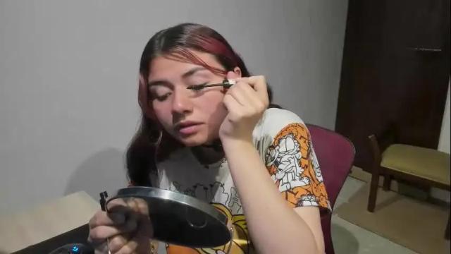 Image 2 of amywhitexxd Stream on Chaturbate on 7 months ago