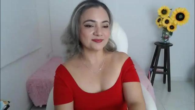Image 2 of ana_hotmilf Stream on Chaturbate on 2 months ago