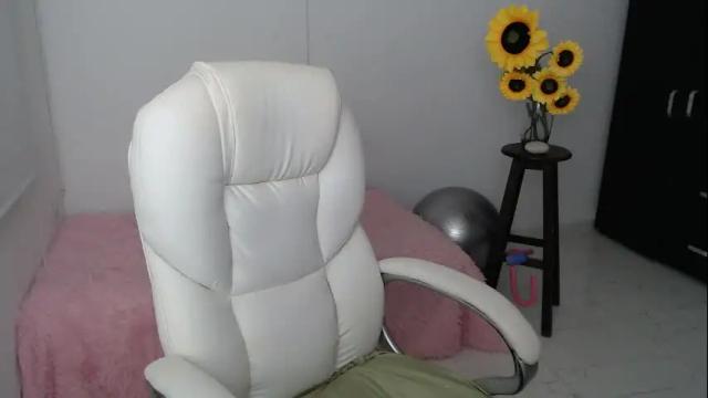 Thumbnail 1, ana_hotmilfx's Stream at Chaturbate, 1 month ago