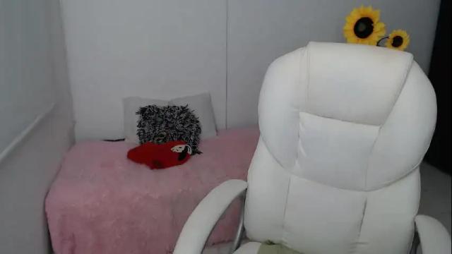 Image 11 of ana_hotmilfx Stream on Chaturbate on 1 month ago