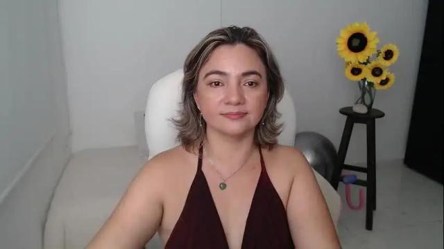Image 10 of ana_hotmilfx Stream on Chaturbate on 1 month ago