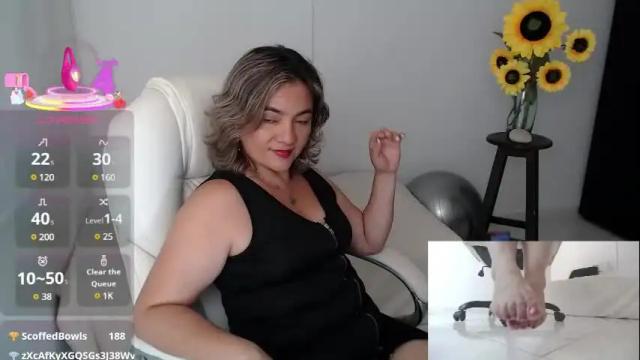 Image 8 of ana_hotmilfx Stream on Chaturbate on 9 days ago