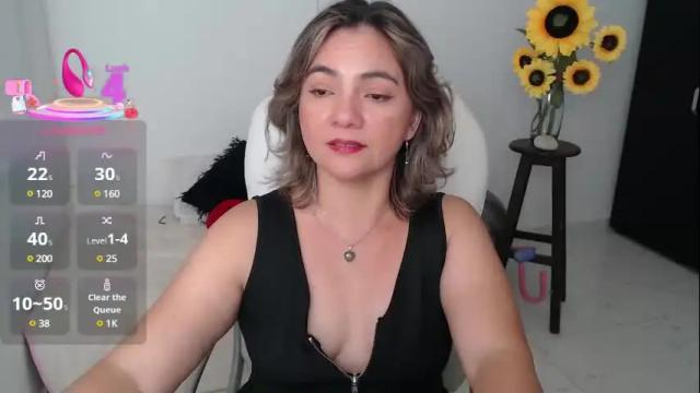 Image 11 of ana_hotmilfx Stream on Chaturbate on 7 days ago