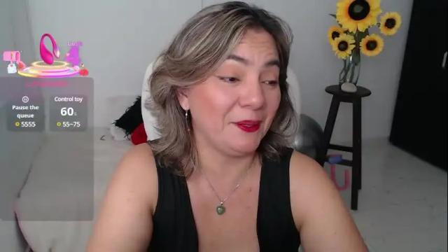 Image 3 of ana_hotmilfx Stream on Chaturbate on 7 days ago