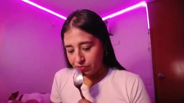 Image 2 of ana_m_ Stream on Chaturbate on 19 months ago