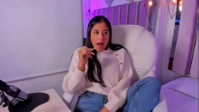 Image 6 of ana_m_ Stream on Chaturbate on 2 months ago