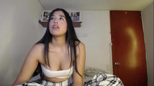 Image 4 of ana_m_ Stream on Chaturbate on 13 days ago
