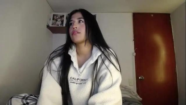 Image 8 of ana_m_ Stream on Chaturbate on 13 days ago