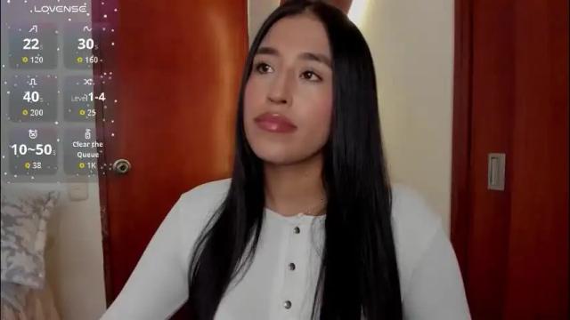 Image 2 of ana_m_ Stream on Chaturbate on 1 month ago