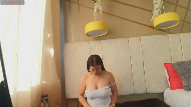 Image 11 of ana_maturee_ Stream on Chaturbate on 23 days ago