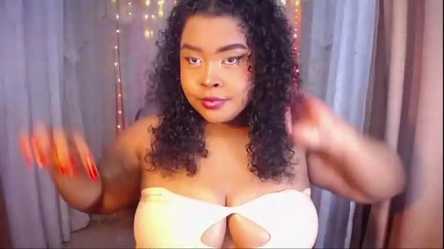 Image 2 of ana_off_alana Stream on Chaturbate on 1 month ago