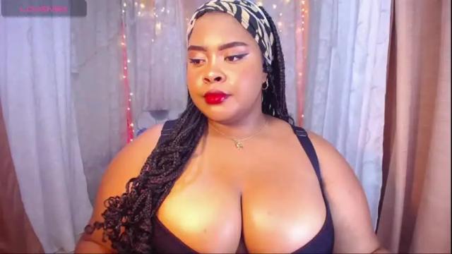 Image 4 of ana_off_alana Stream on Chaturbate on 1 month ago