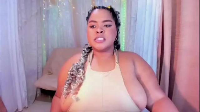 Image 4 of ana_off_alana Stream on Chaturbate on 3 days ago