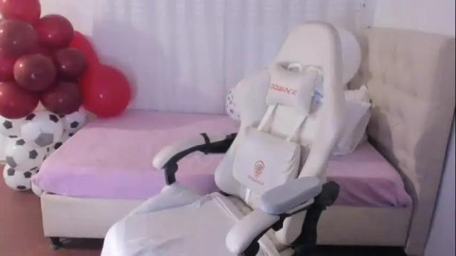 Image 11 of ana_ruuh Stream on Chaturbate on 1 month ago