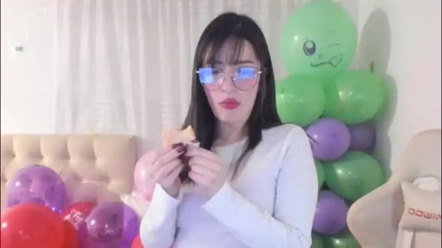 Image 2 of ana_ruuh Stream on Chaturbate on 2 days ago