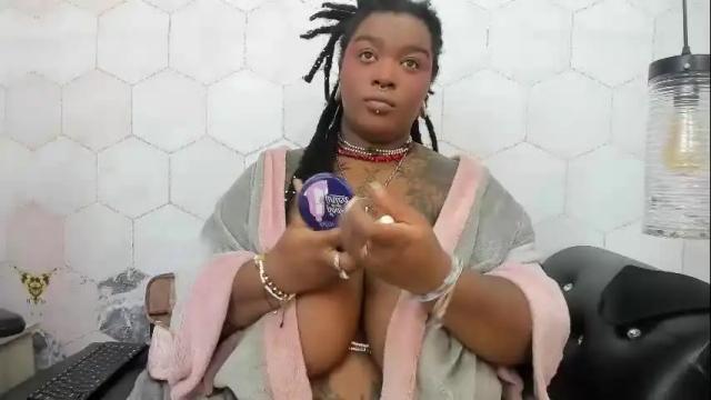 Image 2 of anaa_fuentes Stream on Chaturbate on 22 days ago