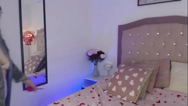 Image 2 of anaa_moon Stream on Chaturbate on 1 month ago