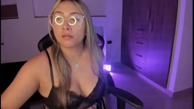 Image 3 of anaahi_morgan Stream on Chaturbate on 14 months ago