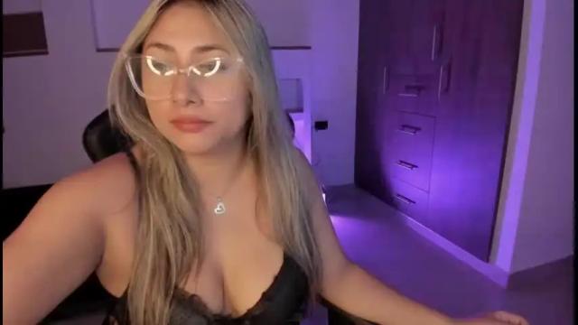 Image 4 of anaahi_morgan Stream on Chaturbate on 14 months ago