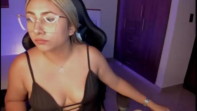 Image 7 of anaahi_morgan Stream on Chaturbate on 14 months ago