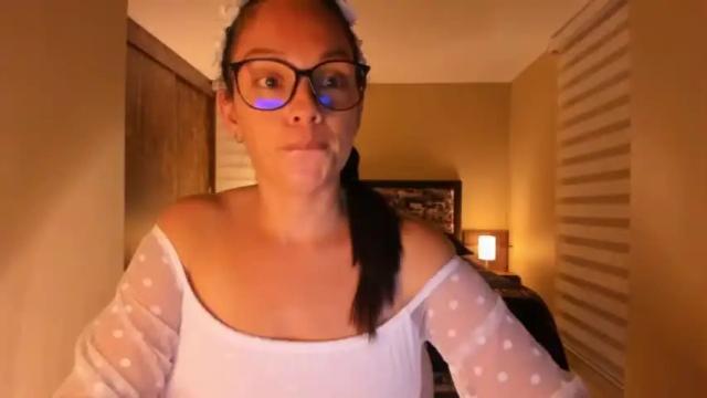 Thumbnail 3, anabel_25's Stream at Chaturbate, 13 months ago