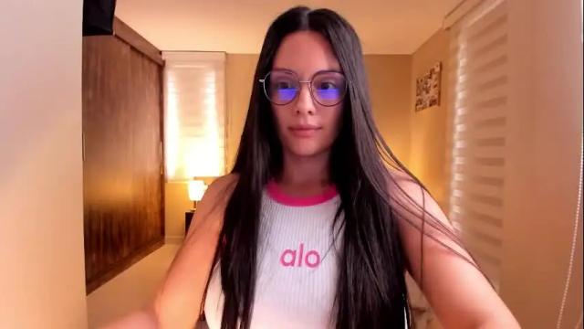 Image 10 of anabel_25 Stream on Chaturbate on 1 month ago