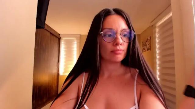 Image 11 of anabel_25 Stream on Chaturbate on 16 days ago