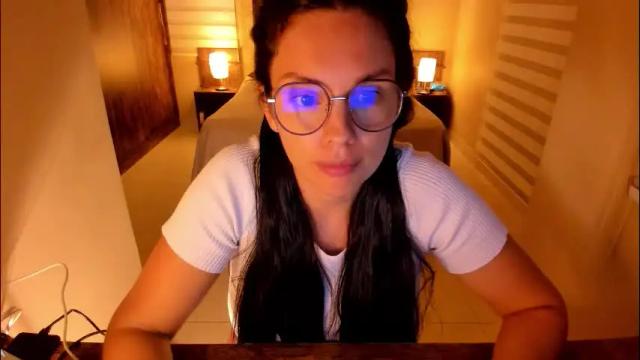 Image 12 of anabel_25 Stream on Chaturbate on 12 days ago