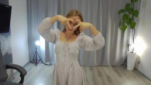 Image 8 of anabel_moon Stream on Chaturbate on 20 months ago