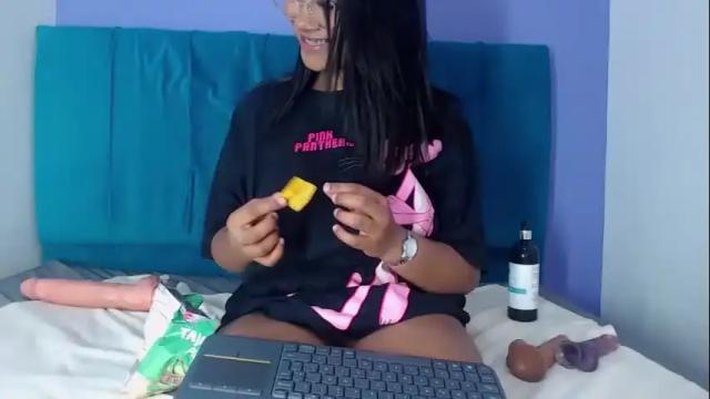 Image 12 of anabelcm101 Stream on Chaturbate on 1 month ago