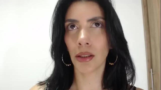 Image 11 of anabellov3 Stream on Chaturbate on 14 days ago