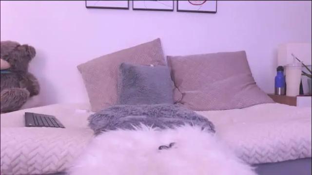 Image 12 of anah_ Stream on Chaturbate on 4 days ago