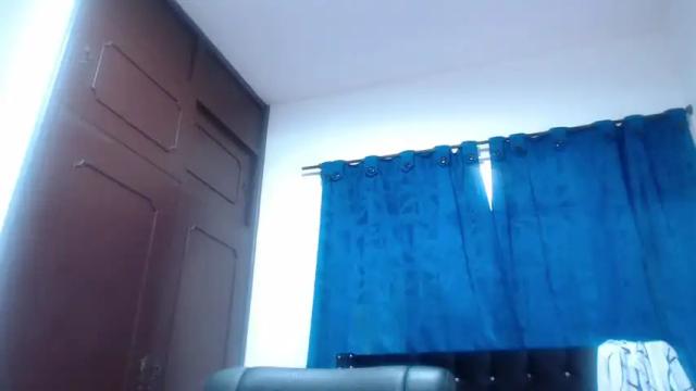 Image 4 of anahiilee_6 Stream on Chaturbate on 20 months ago